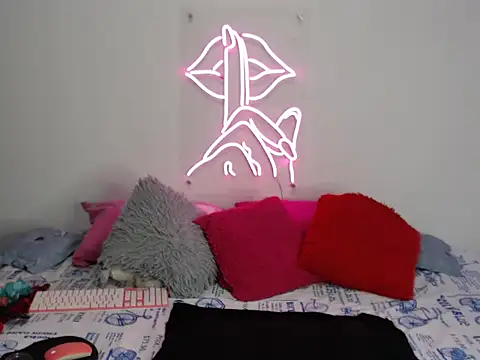 Rihana14 online show from September 15, 9:15 pm