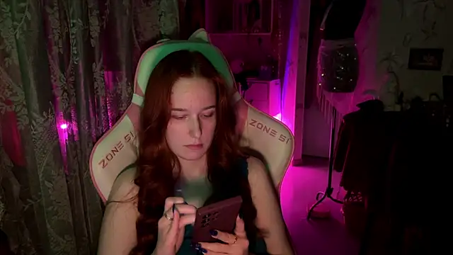 Snapshot of pearl_princess_ chatting on July 11, 9:16 pm pearl princess online show from July 11, 9:16 pm