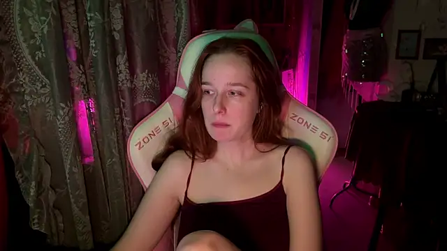 Snapshot of pearl_princess_ chatting on July 25, 12:31 am pearl princess online show from July 25, 12:31 am