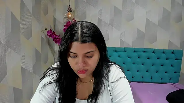 LindaBreeS online show from October 21, 1:23 pm