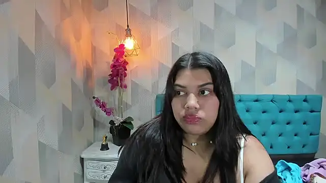 LindaBreeS online show from February 28, 10:11 pm