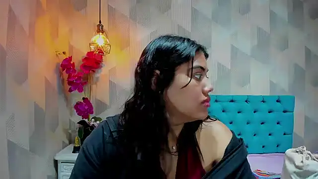 LindaBreeS online show from March 21, 4:43 pm