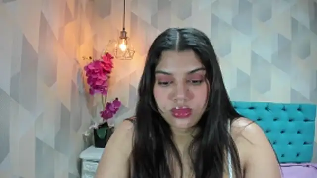 LindaBreeS online show from May 31, 3:47 am
