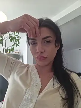 Snapshot of JolieLizz chatting on October 29, 1:02 pm JolieLizz online show from October 29, 1:02 pm