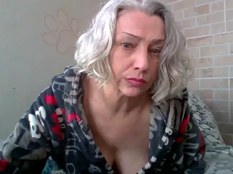 Lorie Carrie online show from February 13, 10:00 am