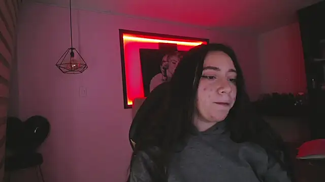 Andrea Ramos online show from December 21, 8:39 am