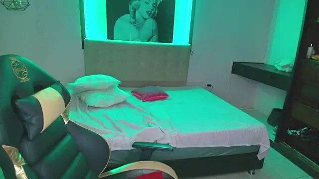 Andrea Ramos online show from February 20, 5:44 am