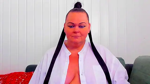 MilanaBiegert online show from February 19, 10:11 am