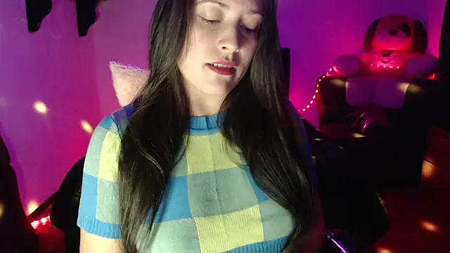 Allisonnlopez online show from December 4, 9:23 pm