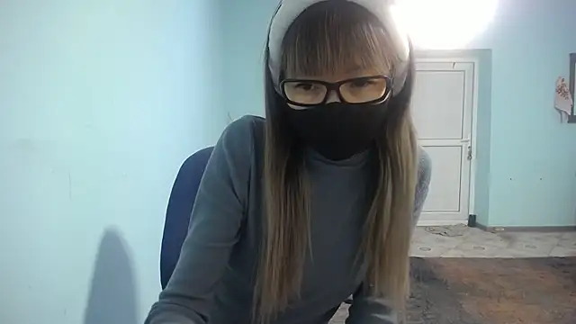 elllaaxx online show from January 24, 9:49 am