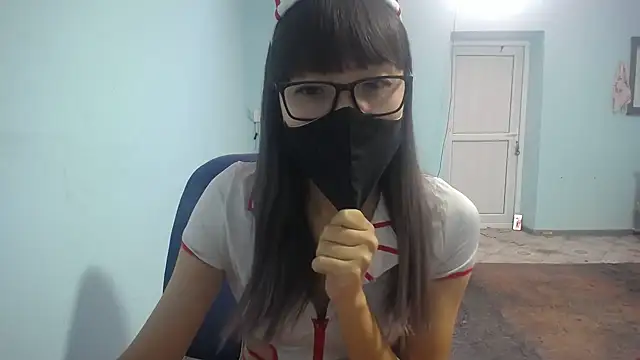 elllaaxx online show from September 14, 5:28 am