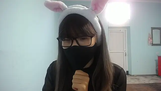 elllaaxx online show from October 21, 3:51 am