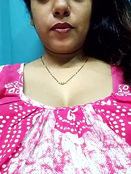 Snapshot of sexyindi_couple chatting on October 9, 1:20 pm sexyindi couple online show from October 9, 1:20 pm