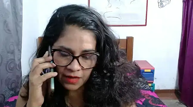 Mistresskloe01 online show from December 5, 12:55 pm