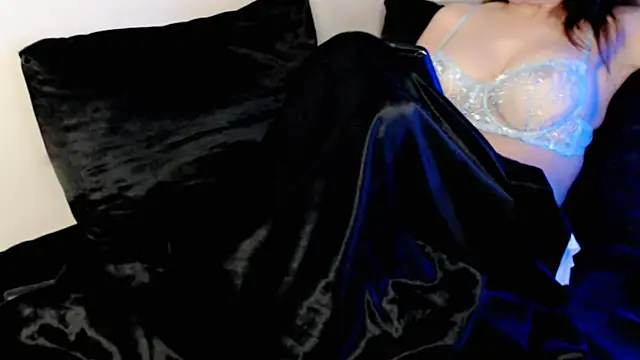 hotmask online show from April 7, 6:41 pm