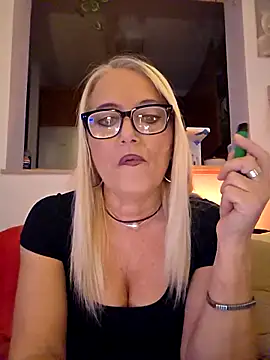 kikkastar online show from November 4, 8:41 pm