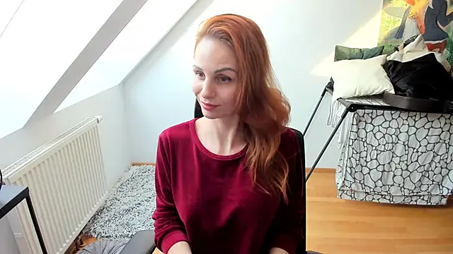 Snapshot of Mary_Wet chatting on February 10, 3:21 pm Mary Wet online show from February 10, 3:21 pm