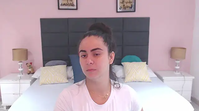 MadisonJenner online show from January 12, 11:28 am