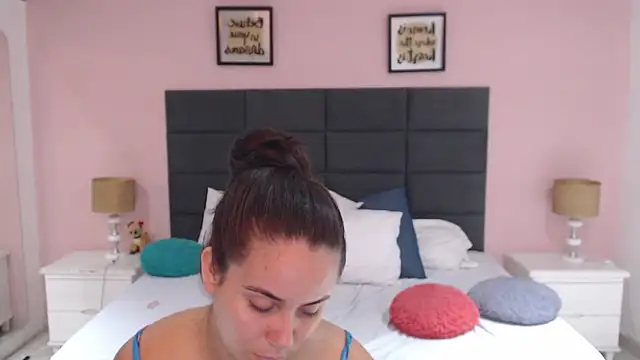 MadisonJenner online show from January 18, 1:29 pm