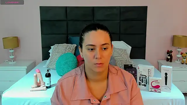 MadisonJenner online show from November 17, 10:43 am