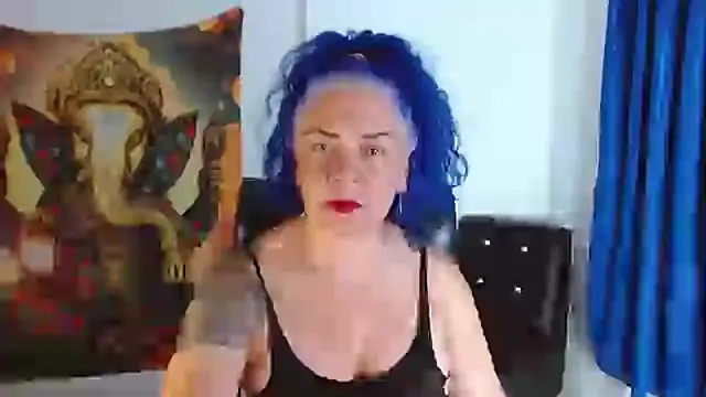 Snapshot of freyadevil333 chatting on December 22, 2:28 am freyadevil333 online show from December 22, 2:28 am