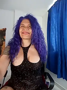 Snapshot of freyadevil333 chatting on January 11, 1:22 pm freyadevil333 online show from January 11, 1:22 pm