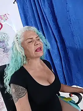 freyadevil333 online show from March 4, 1:11 am