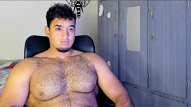 Big furry bear13 online show from January 18, 6:24 am