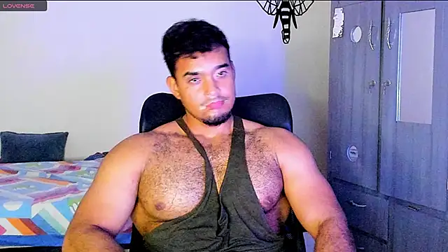 Big furry bear13 online show from January 24, 9:17 am