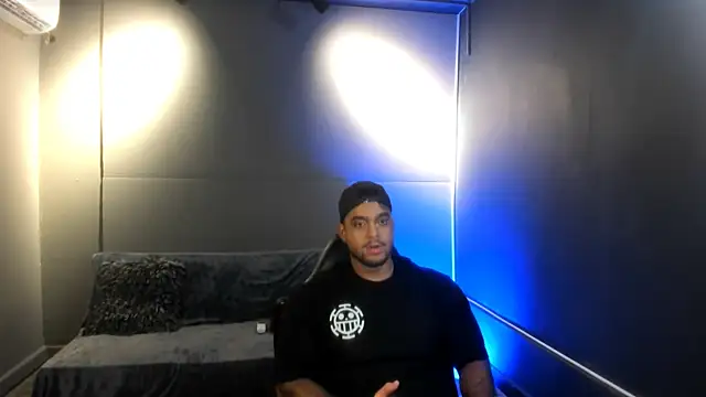 Big furry bear13 online show from December 15, 5:23 am