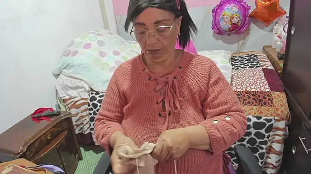 Mrs mommy  online show from February 4, 11:49 am