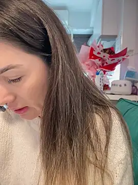 HotXMom online show from February 25, 7:29 am