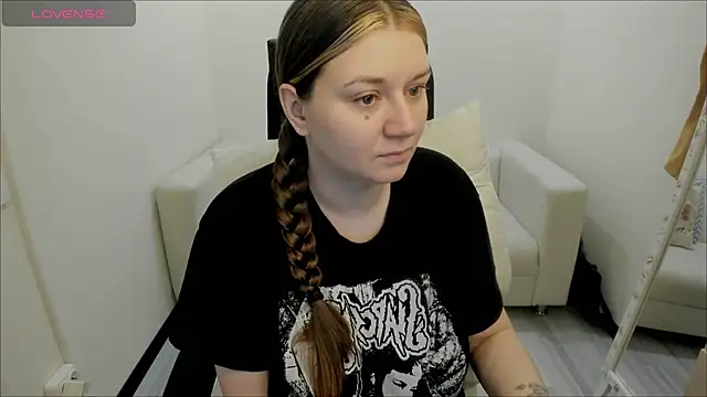 AlisaBacker online show from January 3, 5:53 pm