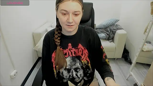 AlisaBacker online show from January 11, 11:02 pm