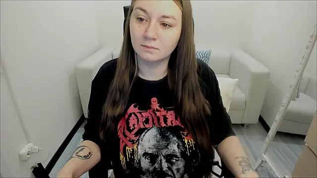 AlisaBacker online show from March 21, 1:34 pm