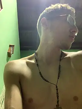 Snapshot of SOYMRX chatting on January 9, 12:35 am SOYMRX online show from January 9, 12:35 am