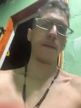 Snapshot of SOYMRX chatting on January 10, 11:39 pm SOYMRX online show from January 10, 11:39 pm