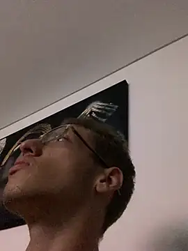 Snapshot of SOYMRX chatting on February 1, 3:08 am SOYMRX online show from February 1, 3:08 am