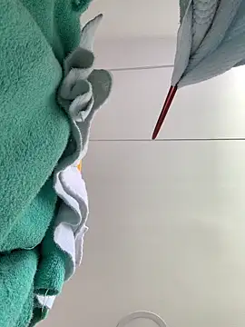 Snapshot of SOYMRX chatting on February 1, 5:26 pm SOYMRX online show from February 1, 5:26 pm