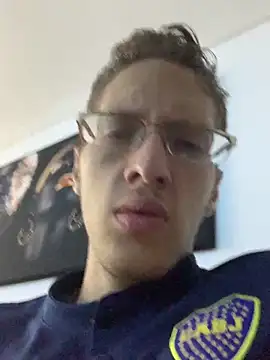 Snapshot of SOYMRX chatting on February 9, 12:28 am SOYMRX online show from February 9, 12:28 am