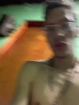 Snapshot of SOYMRX chatting on February 15, 3:20 am SOYMRX online show from February 15, 3:20 am