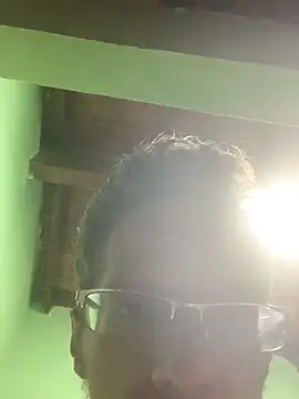 Snapshot of SOYMRX chatting on March 1, 1:53 am SOYMRX online show from March 1, 1:53 am