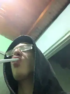 Snapshot of SOYMRX chatting on March 18, 3:31 am SOYMRX online show from March 18, 3:31 am