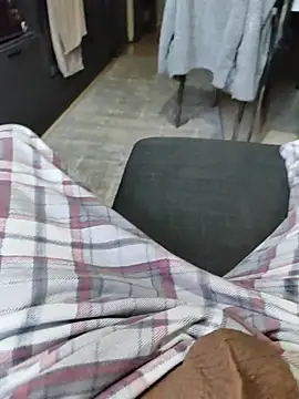 Snapshot of ertance40 chatting on November 14, 5:39 am ertance40 online show from November 14, 5:39 am