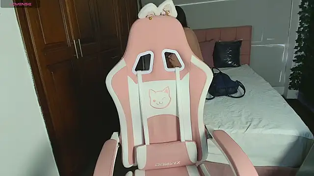 emmars  online show from November 3, 11:44 am