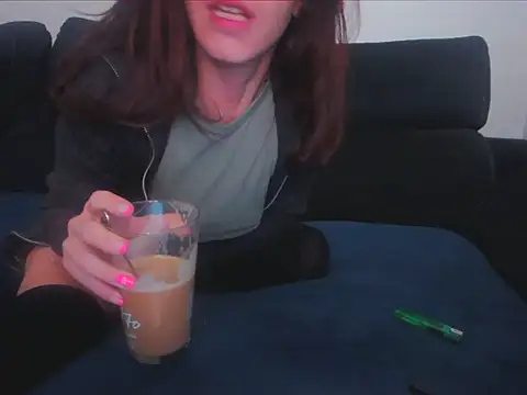 Snapshot of Daneris chatting on January 21, 5:16 am Daneris online show from January 21, 5:16 am