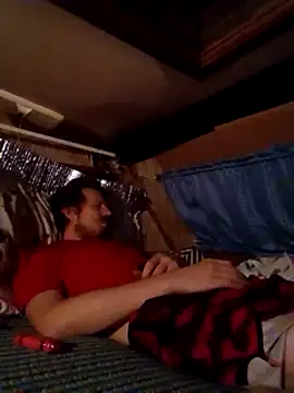 Snapshot of hothippie420 chatting on December 10, 10:28 am hothippie420 online show from December 10, 10:28 am