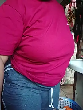 Snapshot of Ivy-09 chatting on February 11, 4:50 am Ivy-09 online show from February 11, 4:50 am