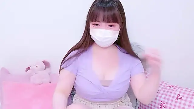 x--Miu--x online show from March 10, 11:15 am