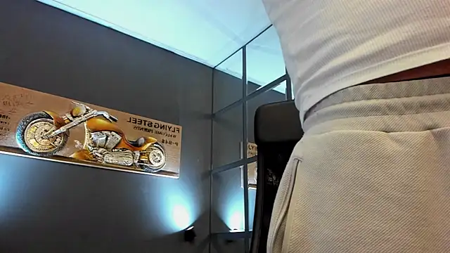 AronGrant online show from November 4, 10:25 am